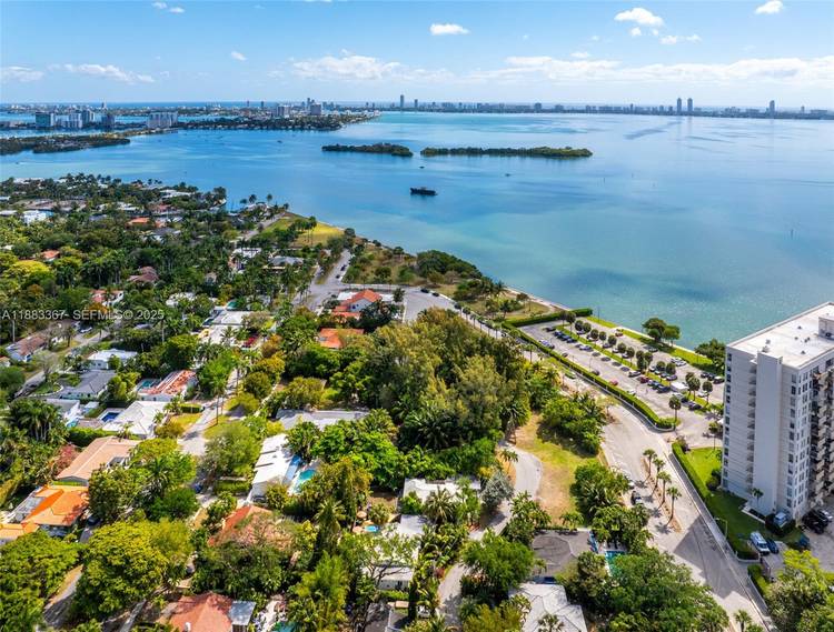 WALK TO THE BAY ! NEAR THE PARK 6 six RESIDENTIAL VACANT LOTS.