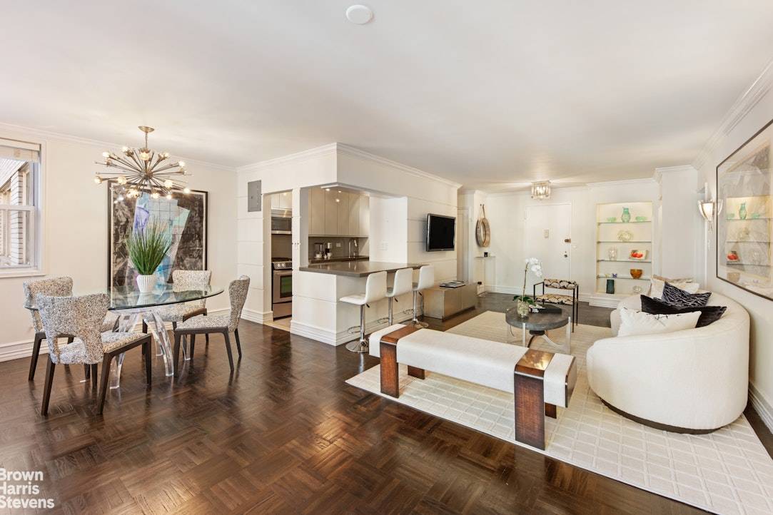 Elegant Upper East Side Condo Move In Ready with Low Carrying Costs Welcome to this sun filled, spacious 1, 324 sq.