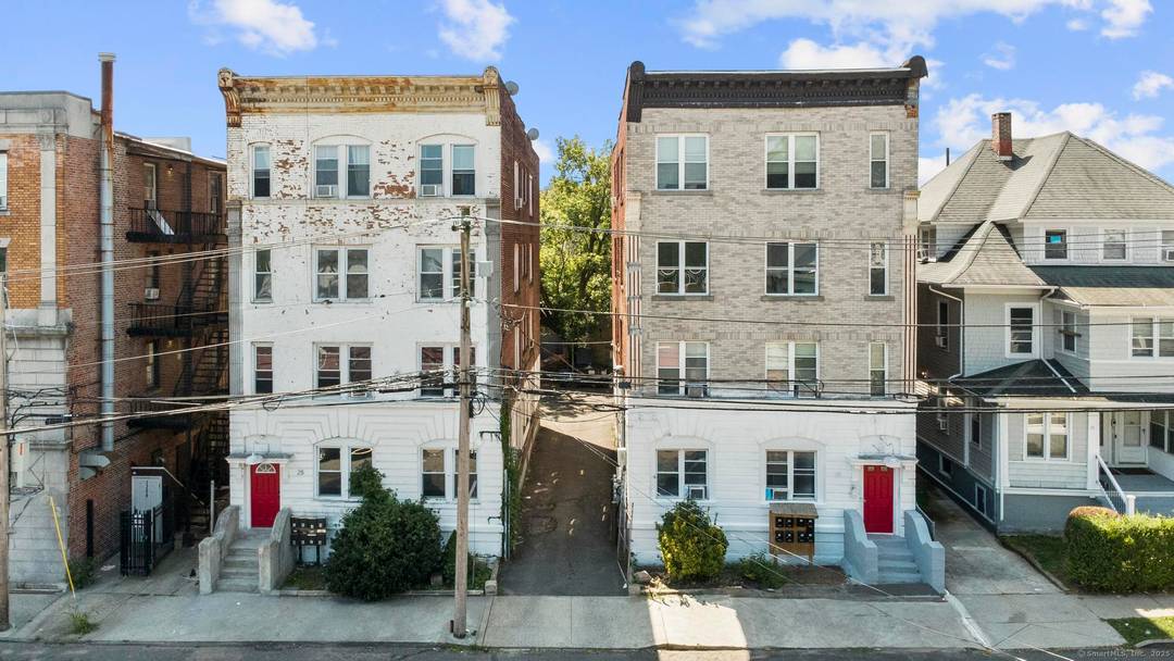 Excellent investment opportunity in the heart of Bridgeport's Black Rock neighborhood.