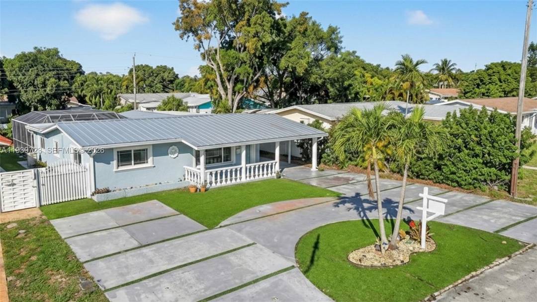 OPEN HOUSE Sat amp ; Sun.