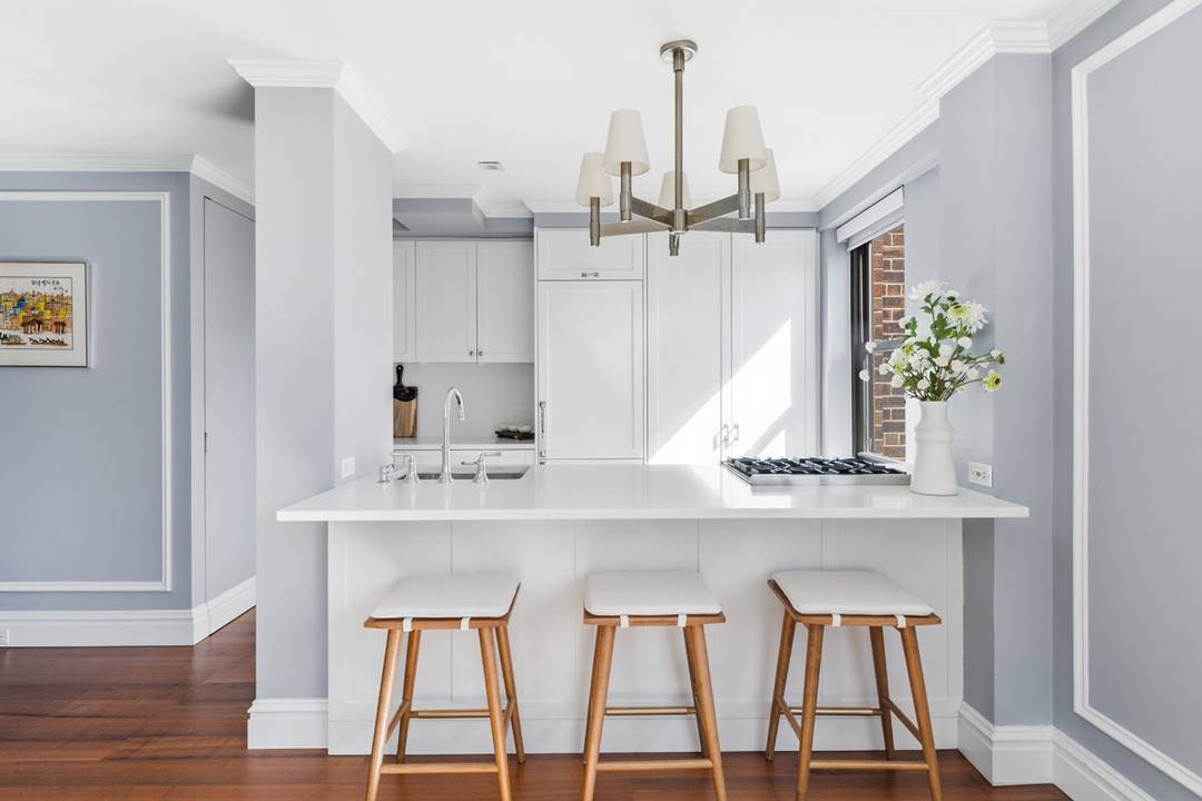 Welcome home to your top floor New York City retreat.