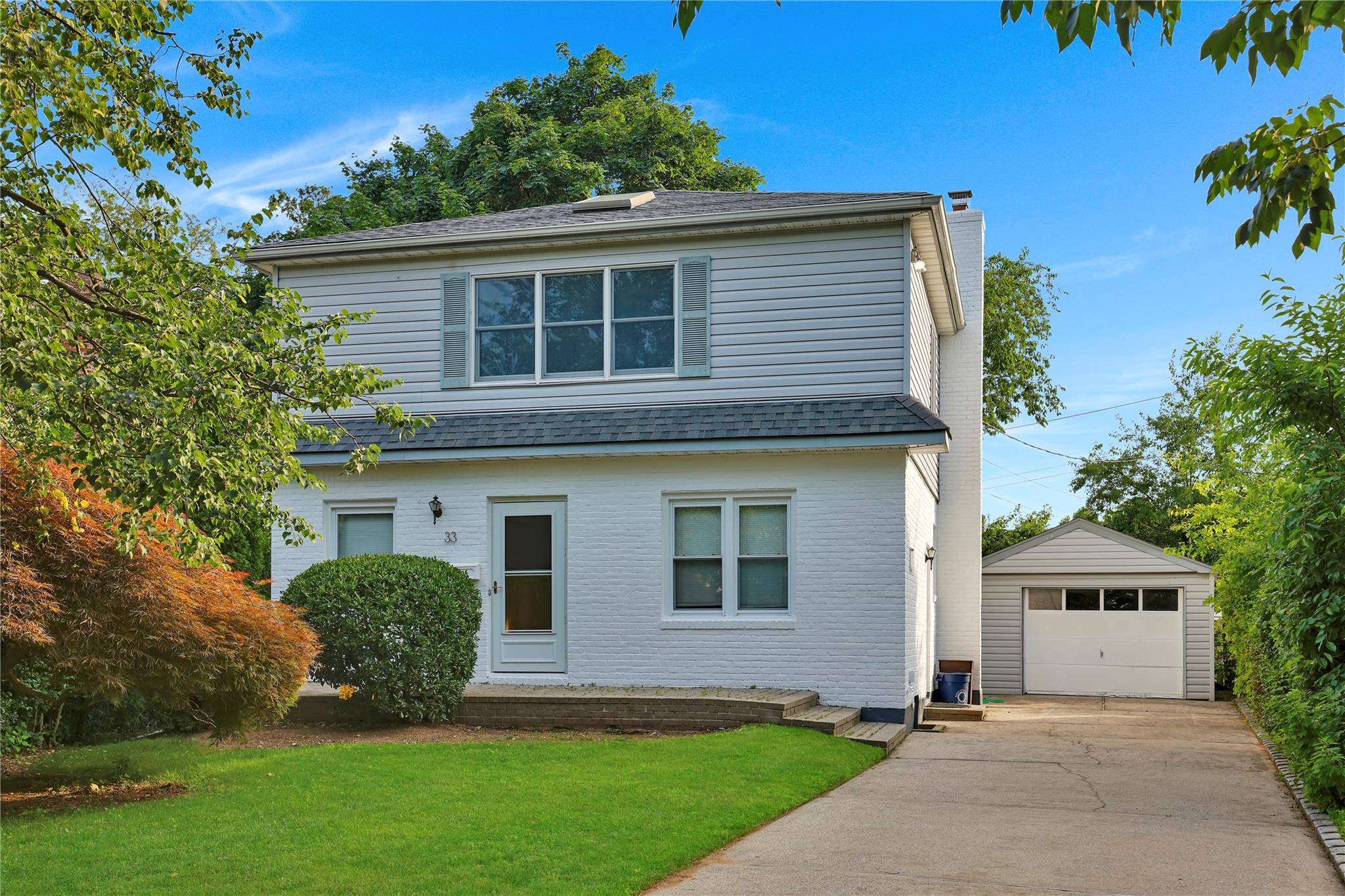 FIRST TIME ON THE MARKET !