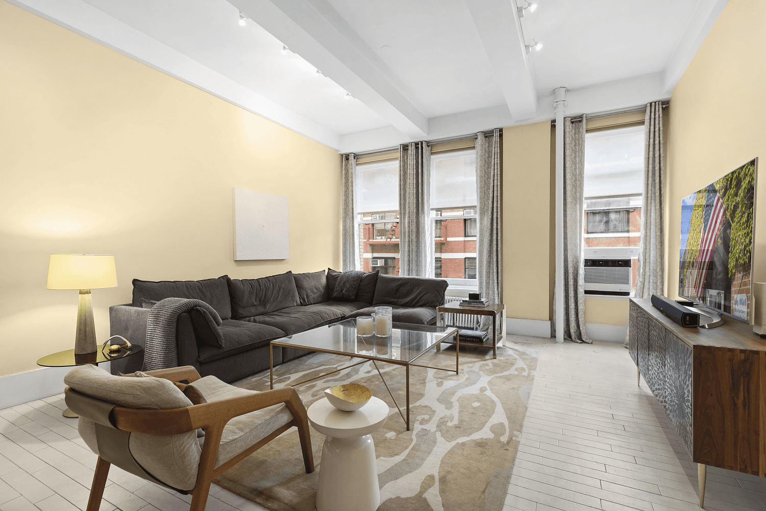 Elegant Prewar Loft in the Heart of Prime Tribeca !
