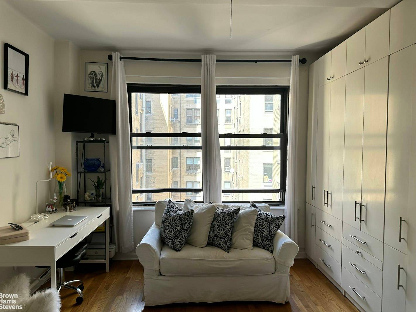 Fully Furnished High Floor Studio at The Bolivar !