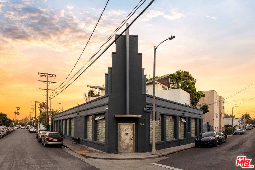 120   Mildred Ave 6BR Marina Del Rey La
