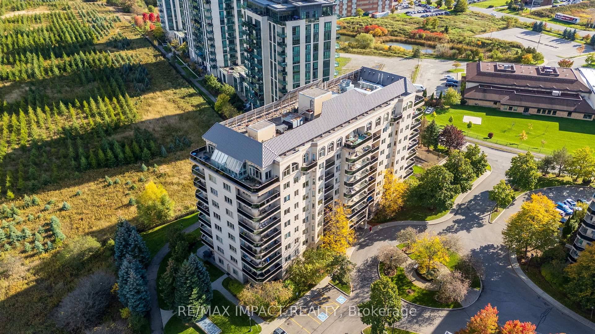 Welcome to this beautifully upgraded 2 1 bedroom, 2 bath condo apartment in one of Brampton's most desirable communities !
