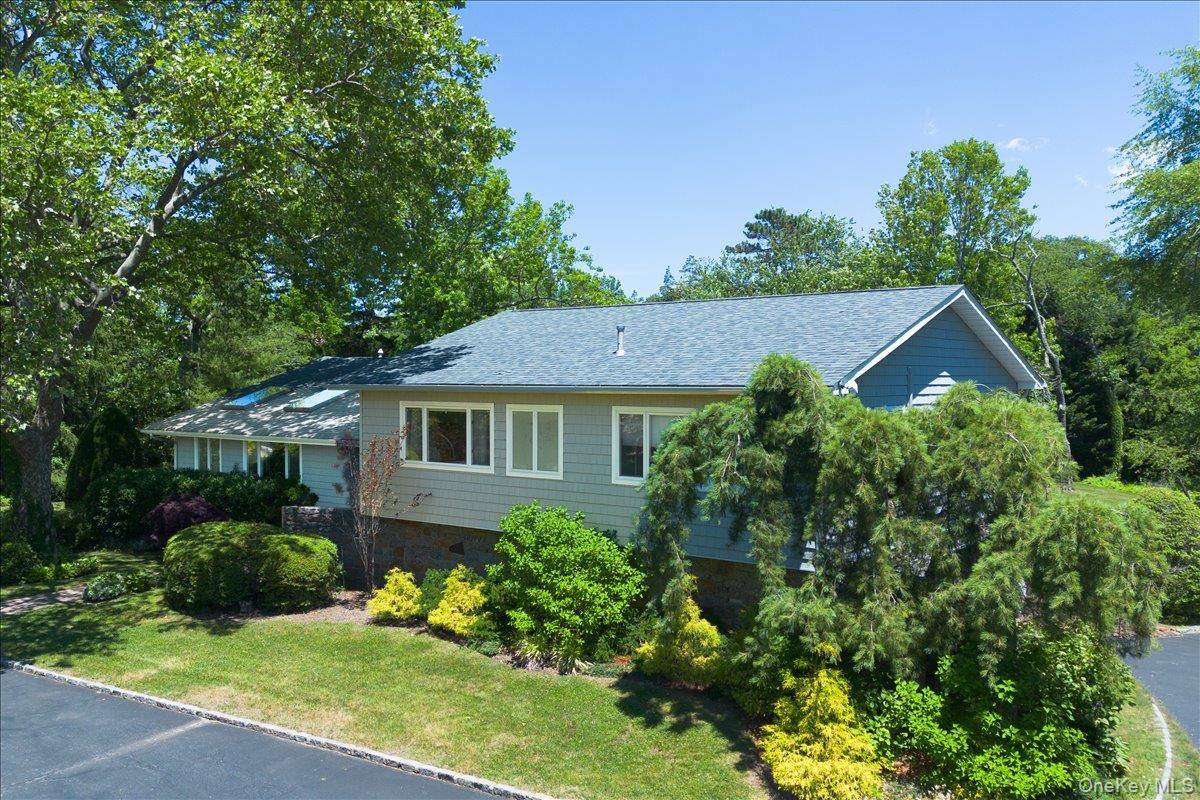 Welcome to this expansive 5 bedroom, 3.