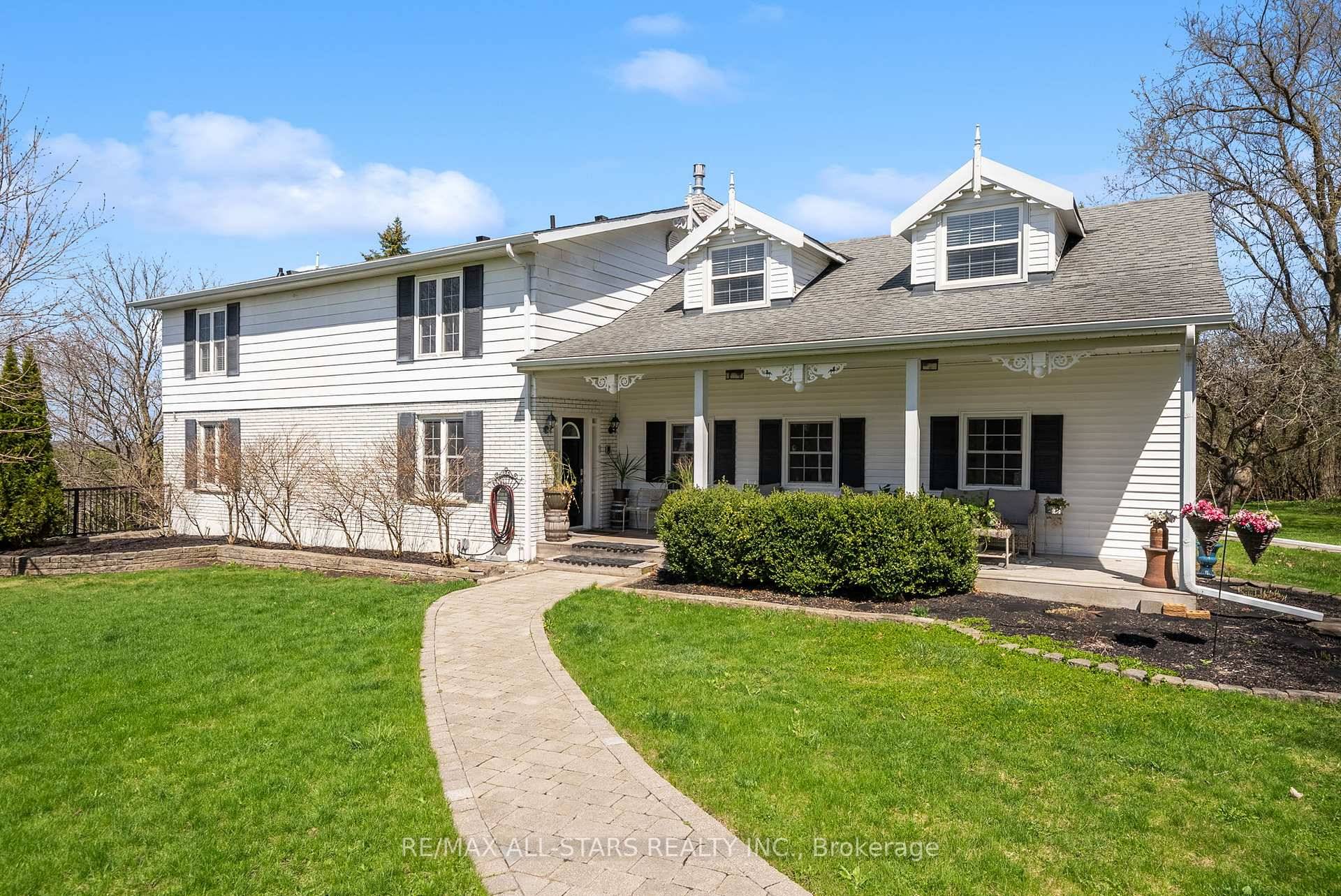 Discover the perfect blend of rural charm and modern convenience with this exceptional 28.