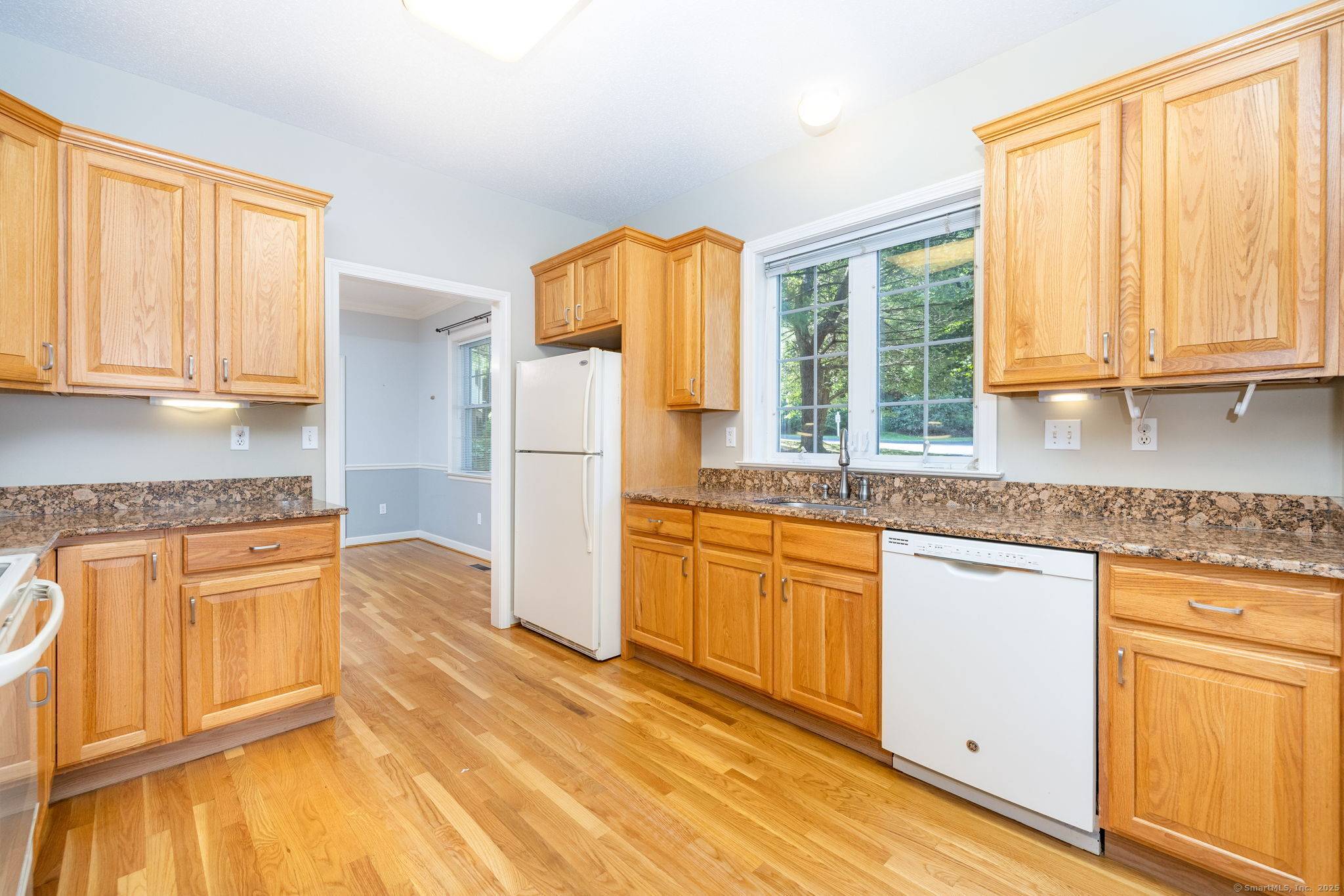 Welcome to this beautifully cared for stand alone 2 bedroom, 2 1 2 bath townhome located in the highly sought after Summerfield complex.