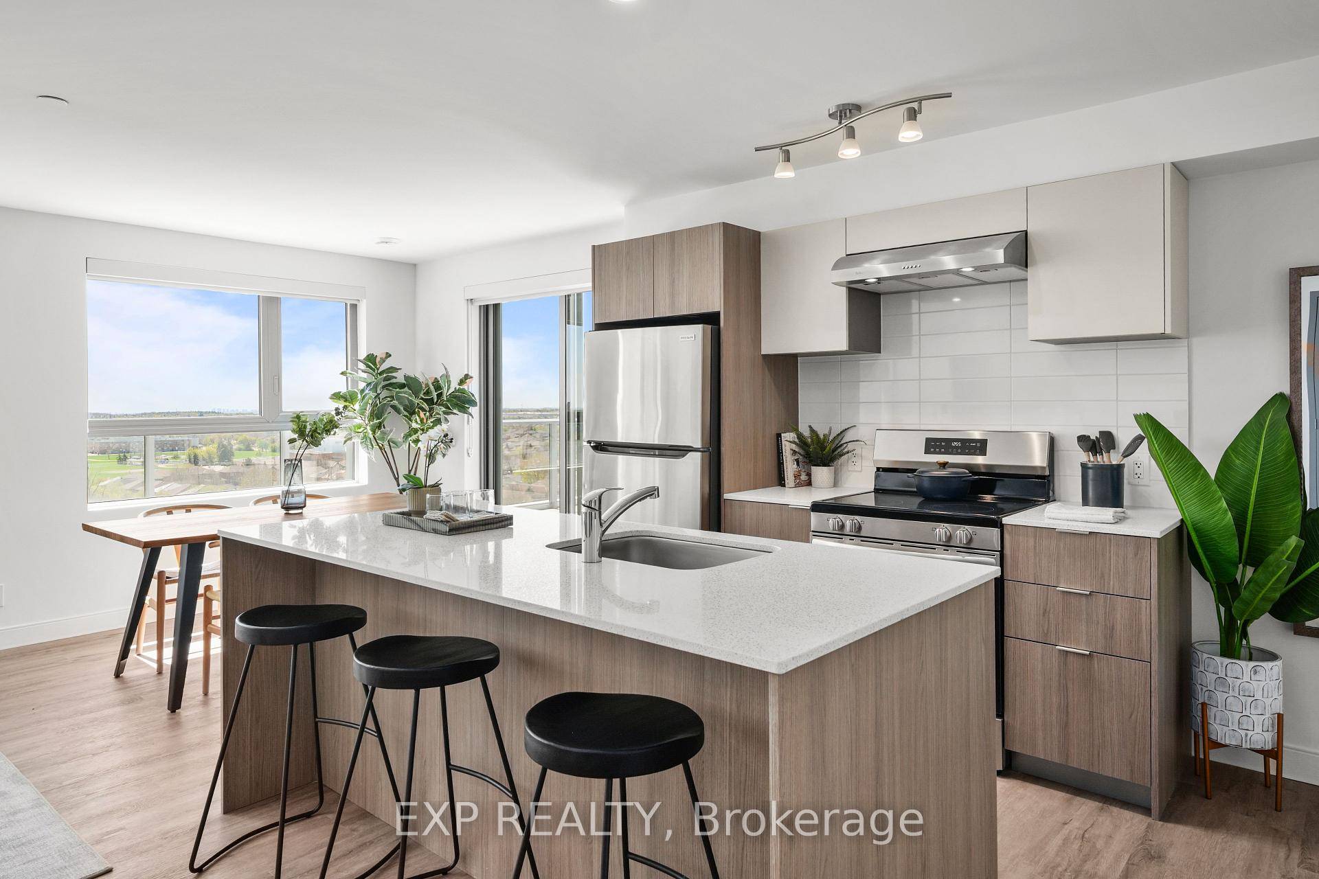 The Cottonwood at The Manett is a stunning 2 bedroom penthouse suite offering 852 square feet of interior living space complemented by an expansive 873 square foot wraparound terrace.