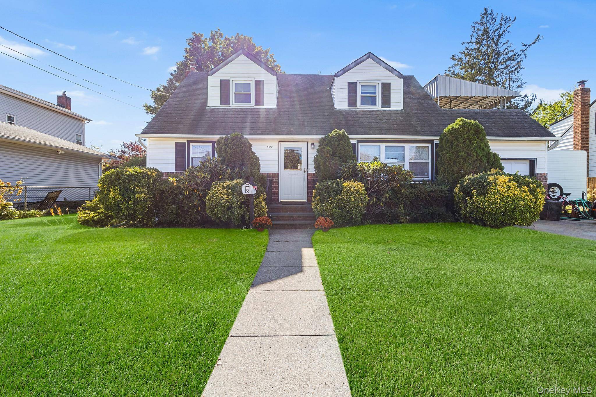 Great opportunity to own in the Rockville Centre School District.