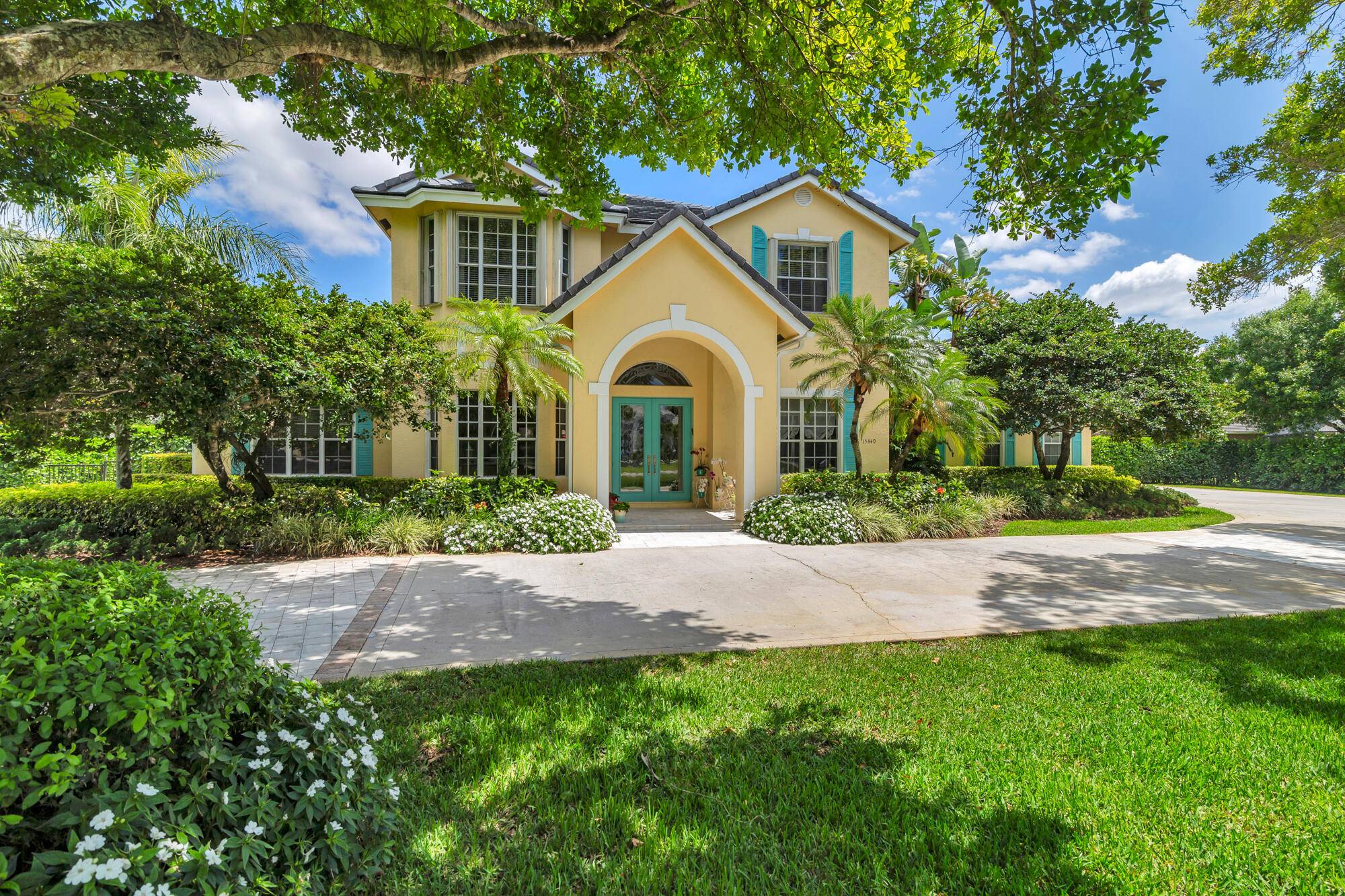 A fantastic opportunity to own a 1 acre home in the highly sought after community of Aero Club.