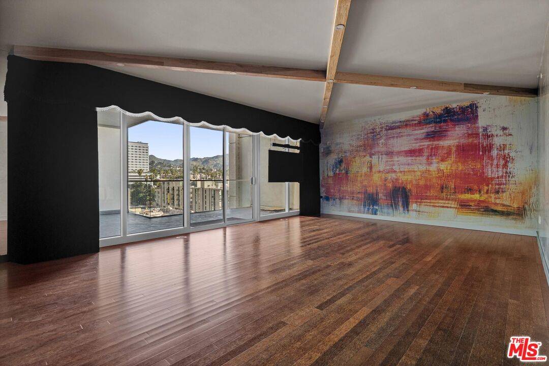 6250   Hollywood Blvd 2BR Hollywood Hills East La