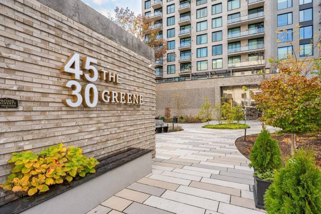 Studio residence designed by Lemay Escobar.