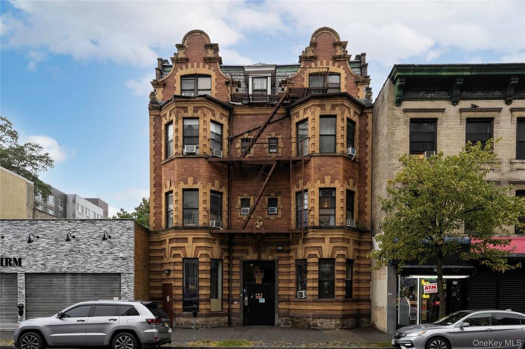Located in the desirable Ludlow Park Hill area of Yonkers, 279 S Broadway is a 12 unit brick investment property offering tremendous upside and over 13, 000 square feet of ...