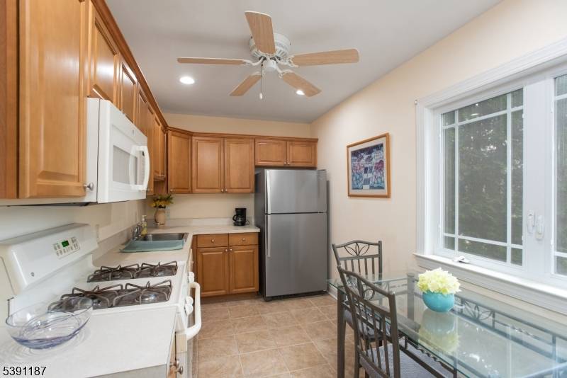 Fabulous Opportunity in Kinnelon Heights 55 Community !