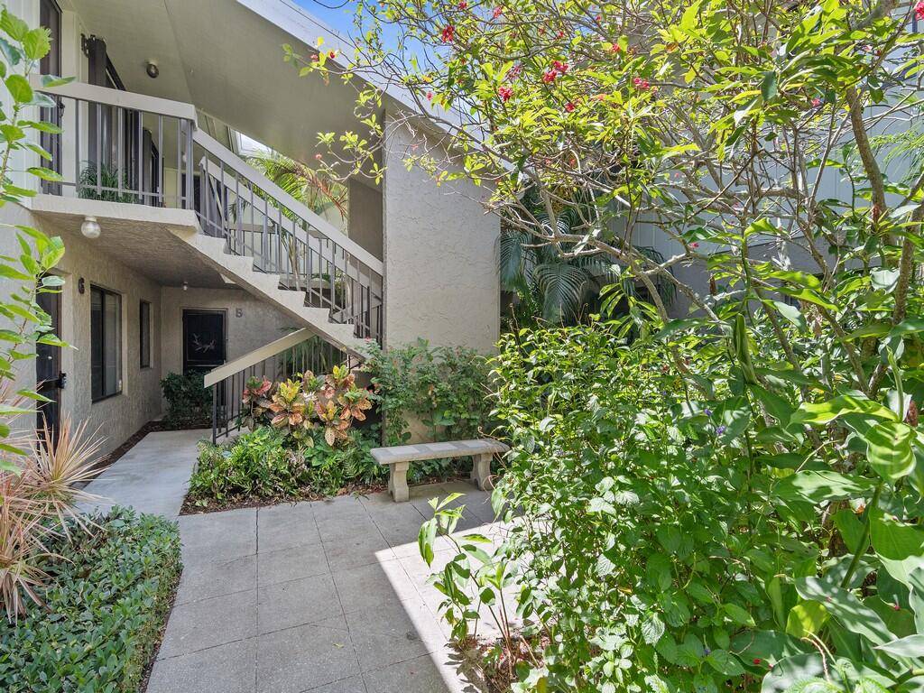 Prime Location Just North of the Roosevelt Bridge !