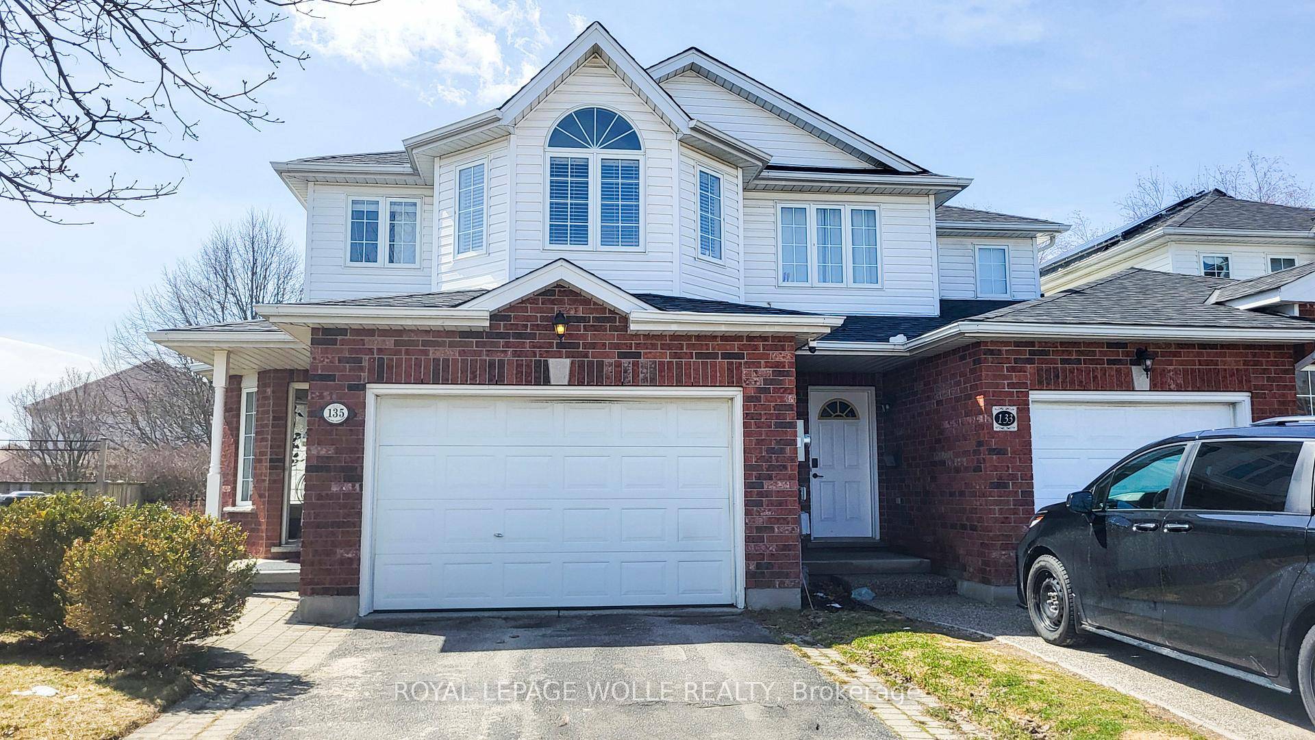 Welcome to 135 Gosling Gardens, an exceptional freehold end unit townhome offering 3 bedrooms, 4 bathrooms, and a finished basement, nestled in the highly desirable Clairfields neighborhood.