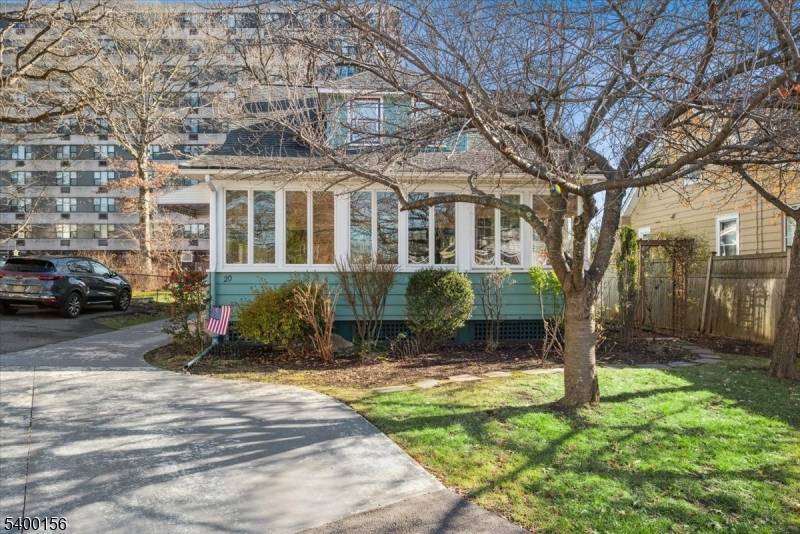 Charming well maintained Cape Cod located minutes from town.