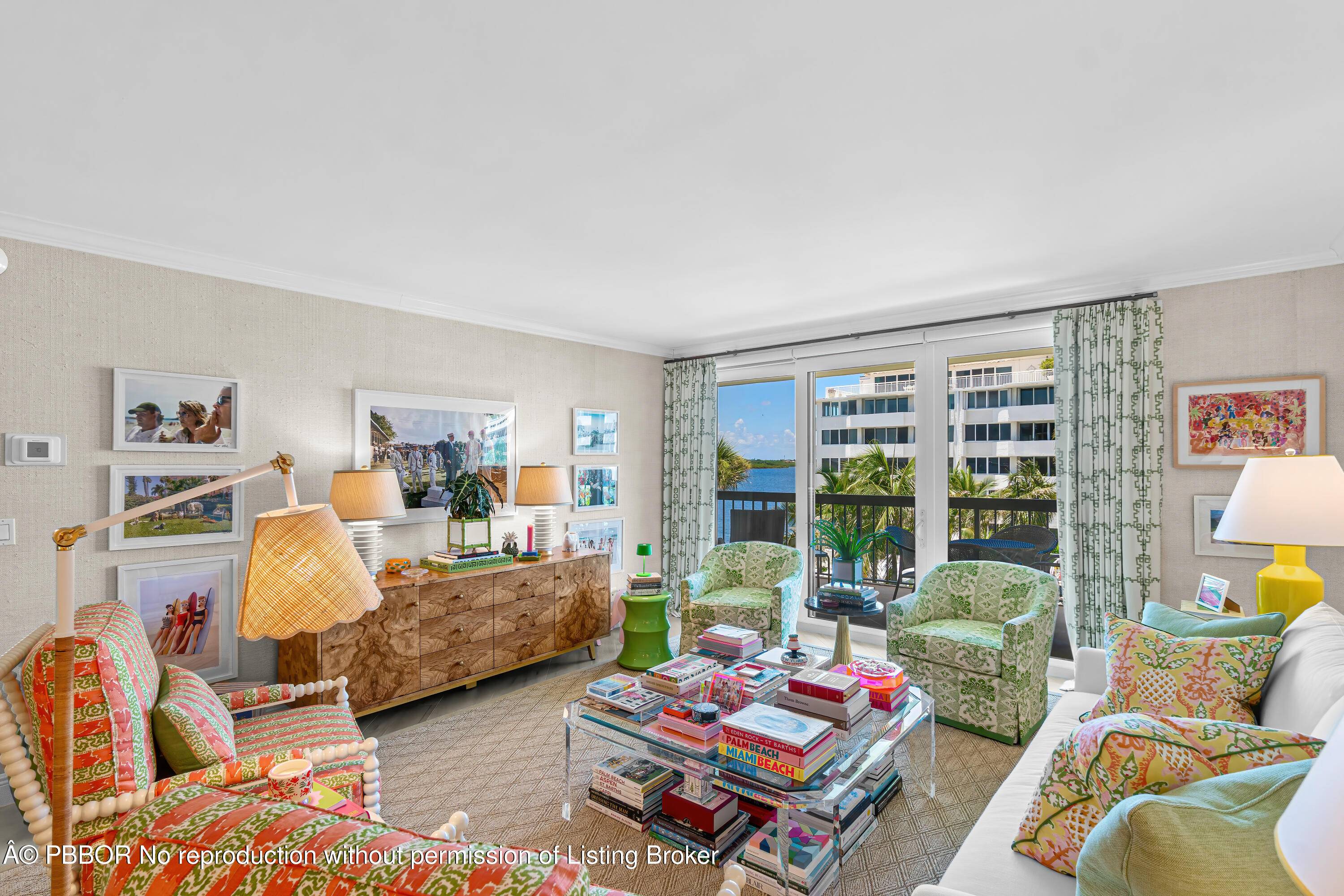 When you close your eyes and imagine the perfect Palm Beach condominium this is it.