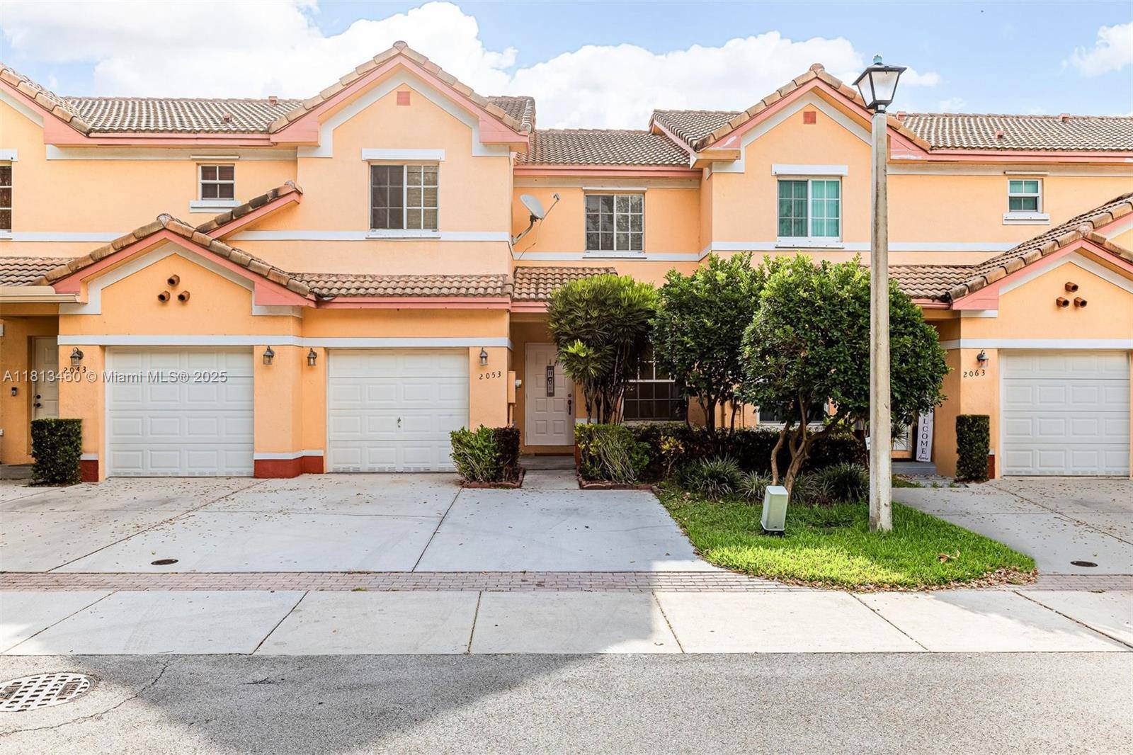 Discover this beautifully updated 3bed 2bath townhouse in the charming gated community of Montego Bay.