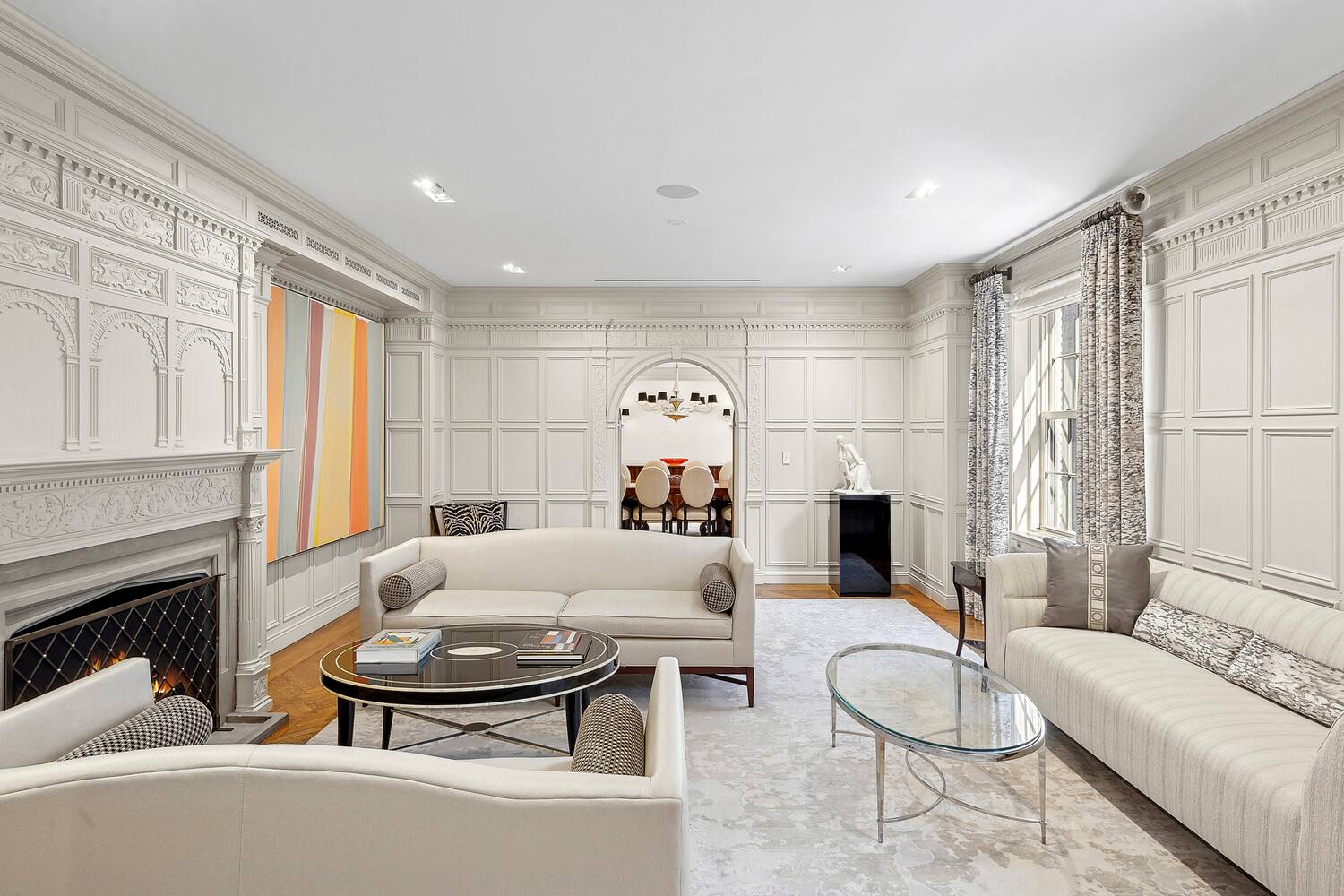 Presenting an extraordinary full floor residence at 800 Park Avenue, combining classic prewar charm with modern sophistication.