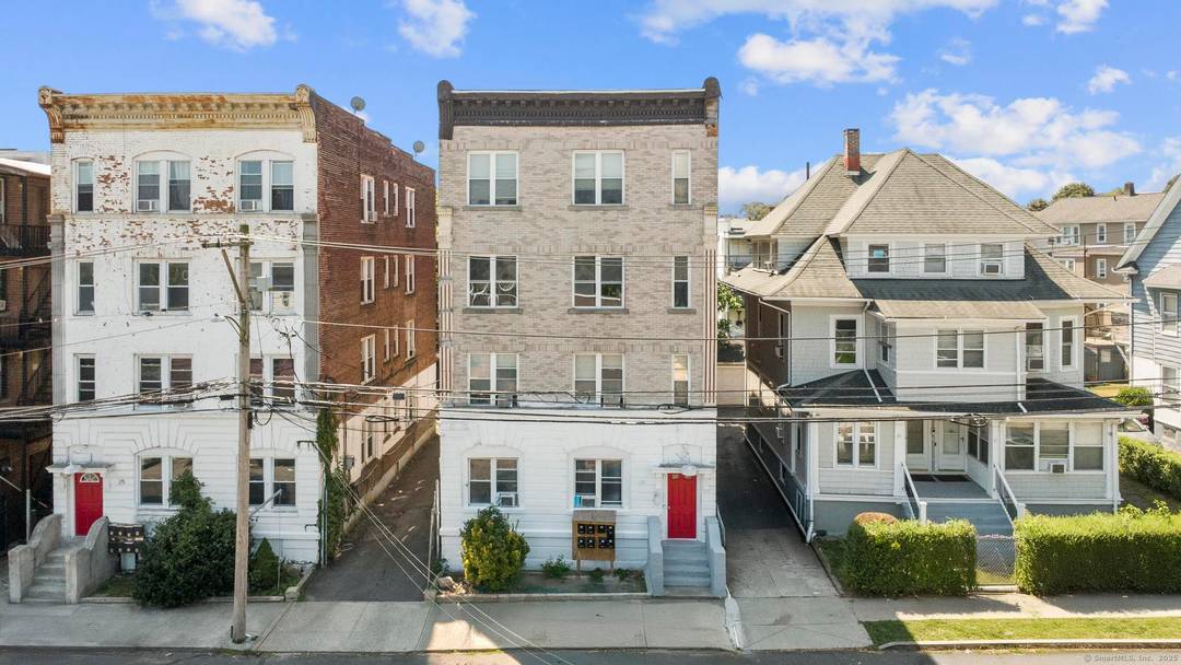 Excellent investment opportunity in the heart of Bridgeport's Black Rock neighborhood.
