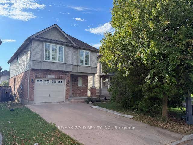 Welcome to your new home in the highly sought after Eastbridge community of Waterloo !