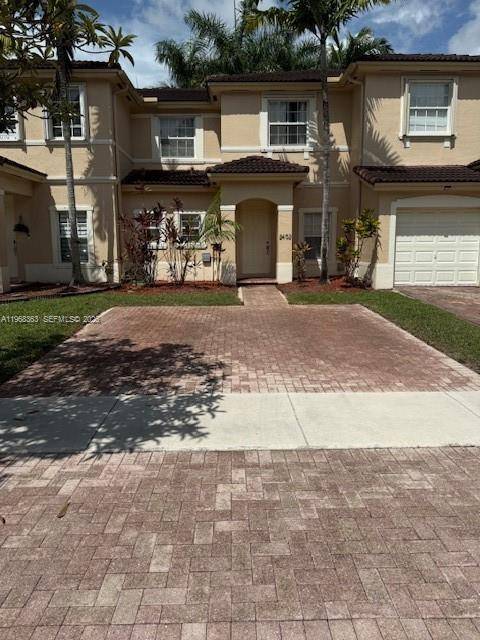 Beautiful 2 2 and 1 2 townhouse at waterstone community, 24 hour security, gated community with 3 pools, kids 'playground and much more amenities.