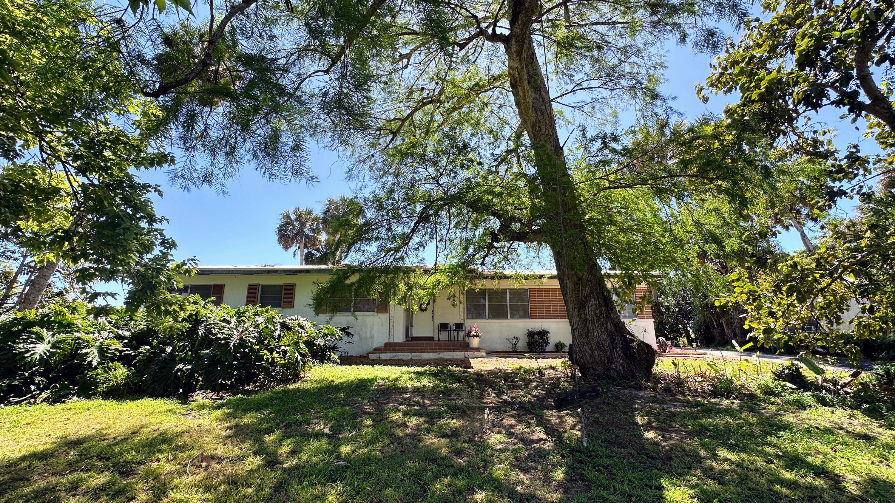 Spacious Acreage Home with Guest Suite Private Elevator.