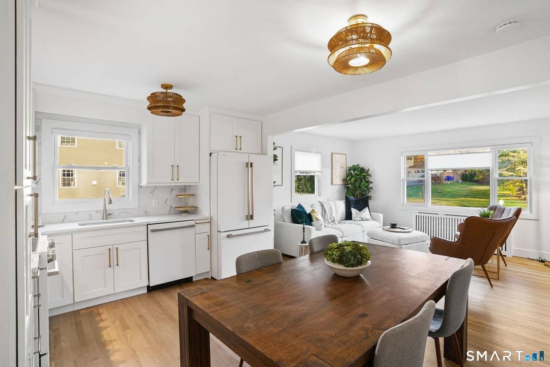 Beautifully Remodeled 3 Bedroom 2 Bath in Fairfield !