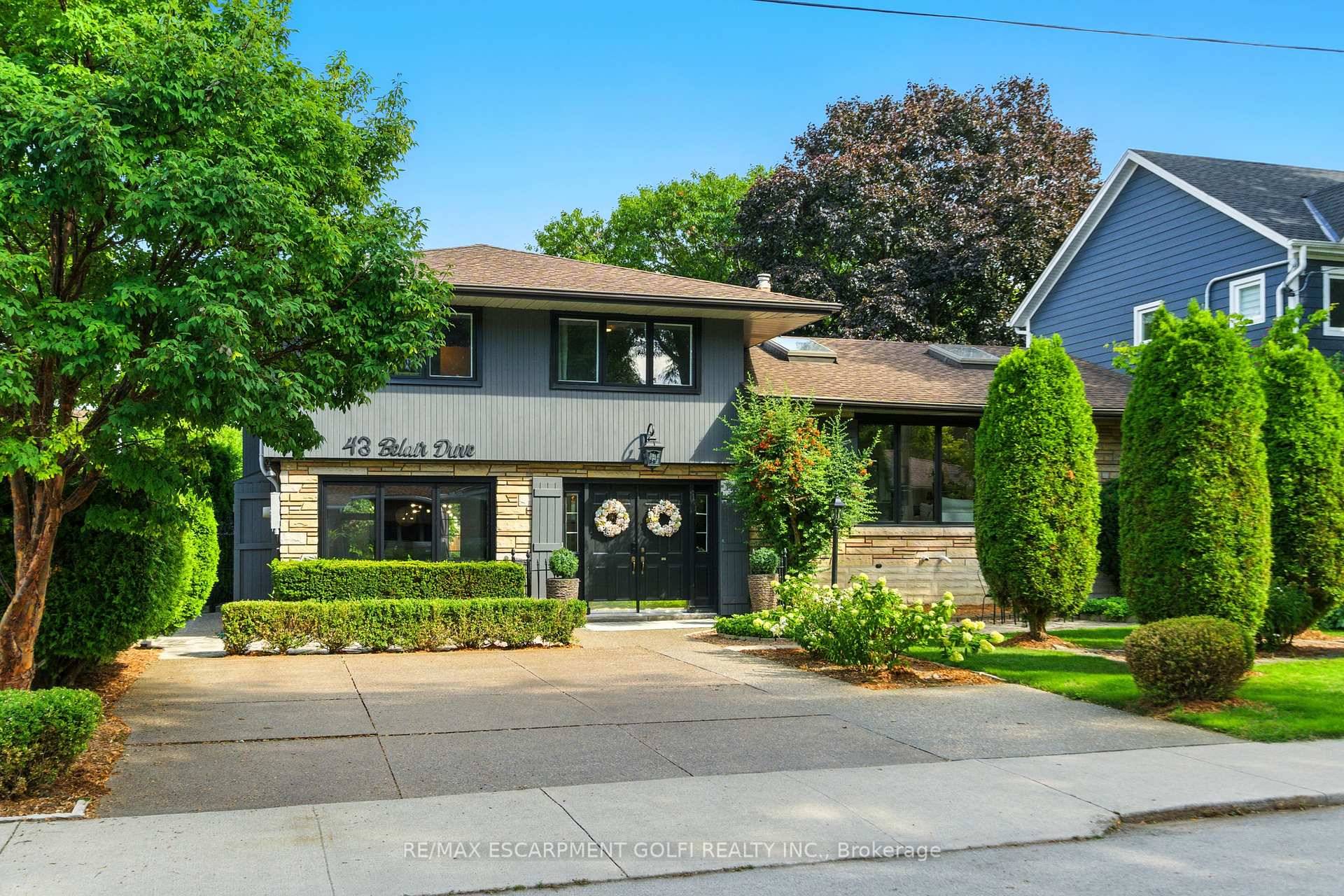 The Centremount home everyone will want to gather at.