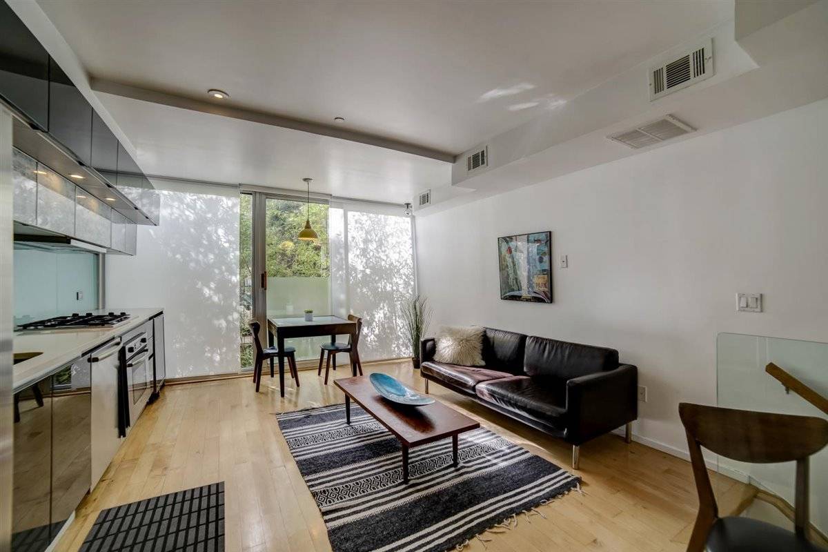 Beautiful huge one bedroom in a modern building.