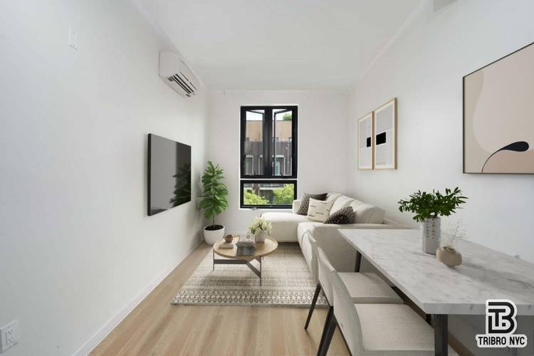 Beautifully Renovated 1 bed w Rooftop !