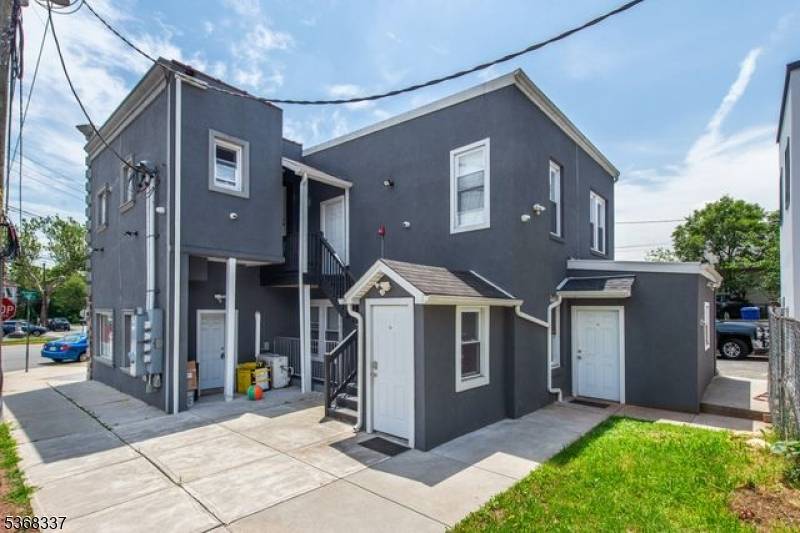 Great Location, mixed use building in the town of Nutley !