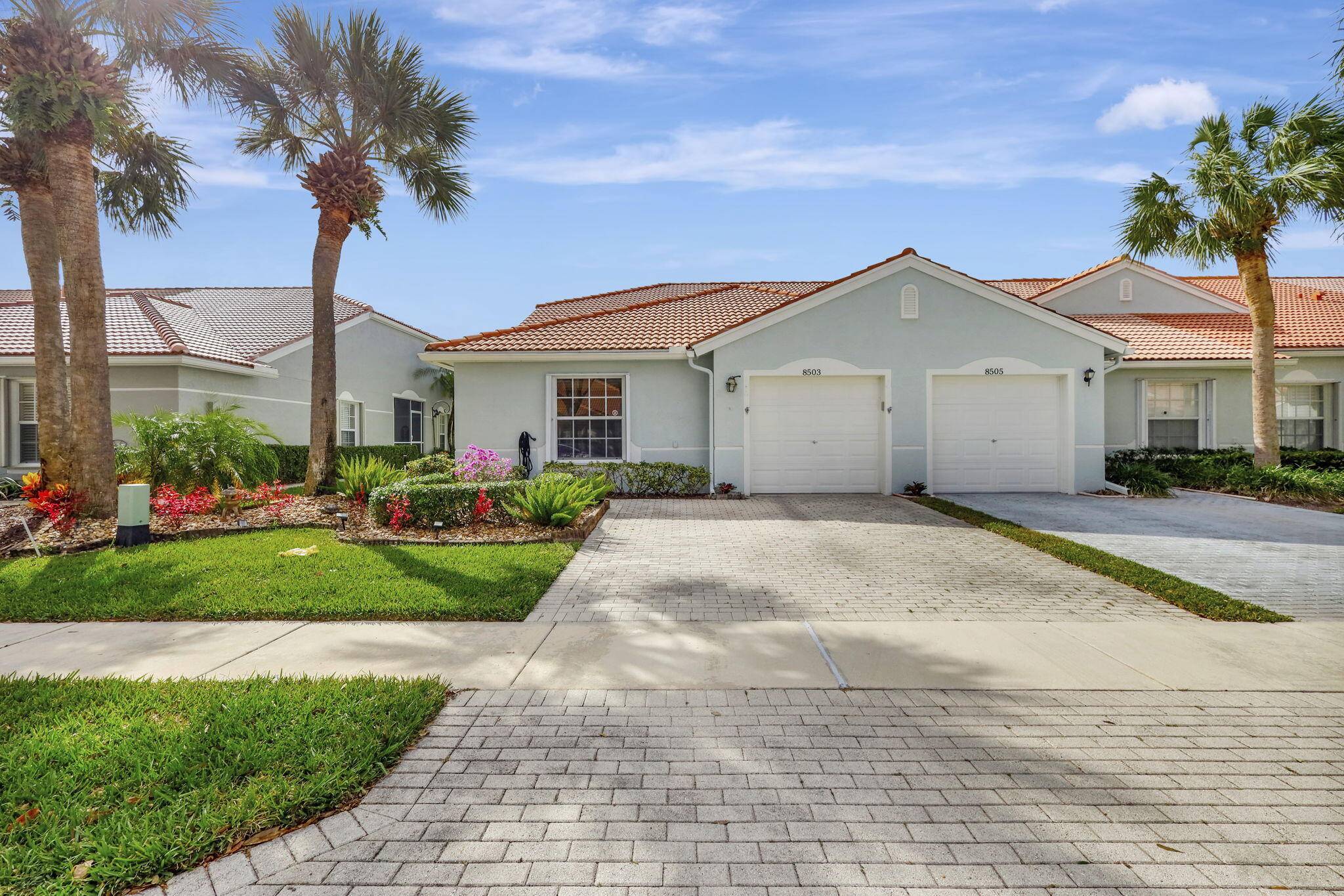 HUGE PRICE DROP, BEST VALUE IN VENETIAN !
