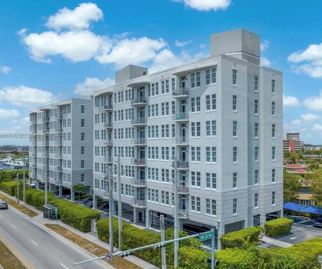 Beautifully renovated NY loft style condo featuring 1, 234 sq ft of open concept living.