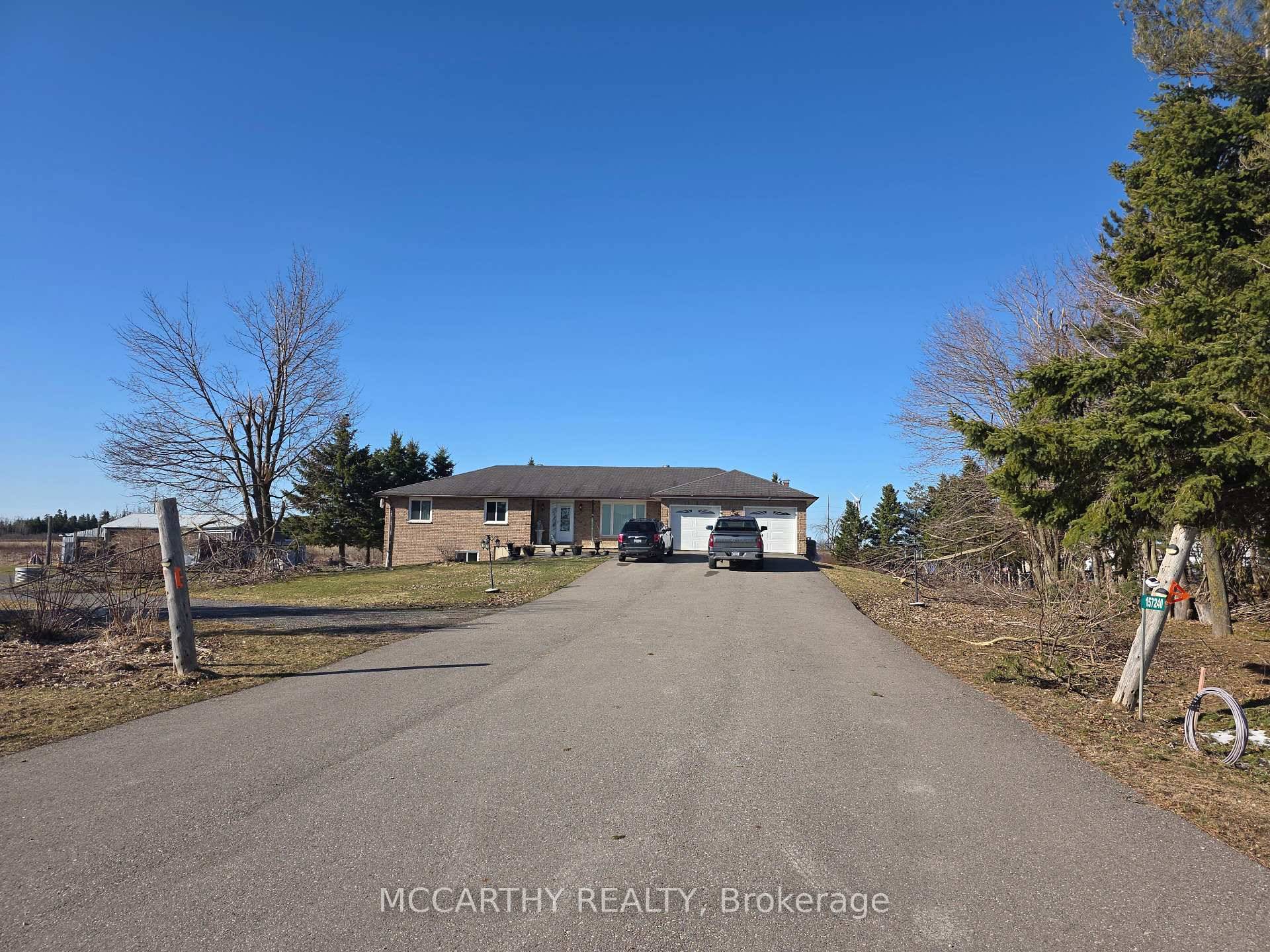 31. 62 acre property Hobby Farm Brick Bungalow with Barn, Pond, 2 separate living quarters, Total 4 bedrooms and 3 bathrooms, 2 laundry rooms, Upper Level has 3 Bedrooms 2 ...