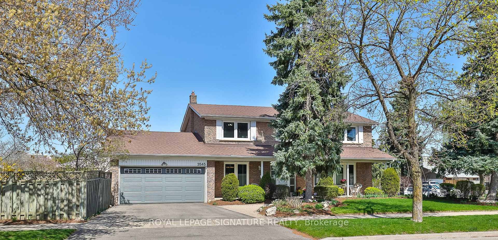 APPLEWOOD HILLS. Incredible Home amp ; Location.