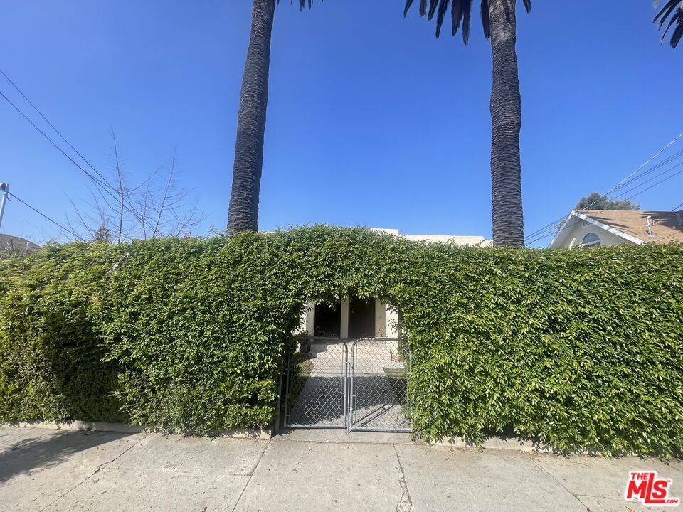 1185  N Normandie Ave 3.0 LA