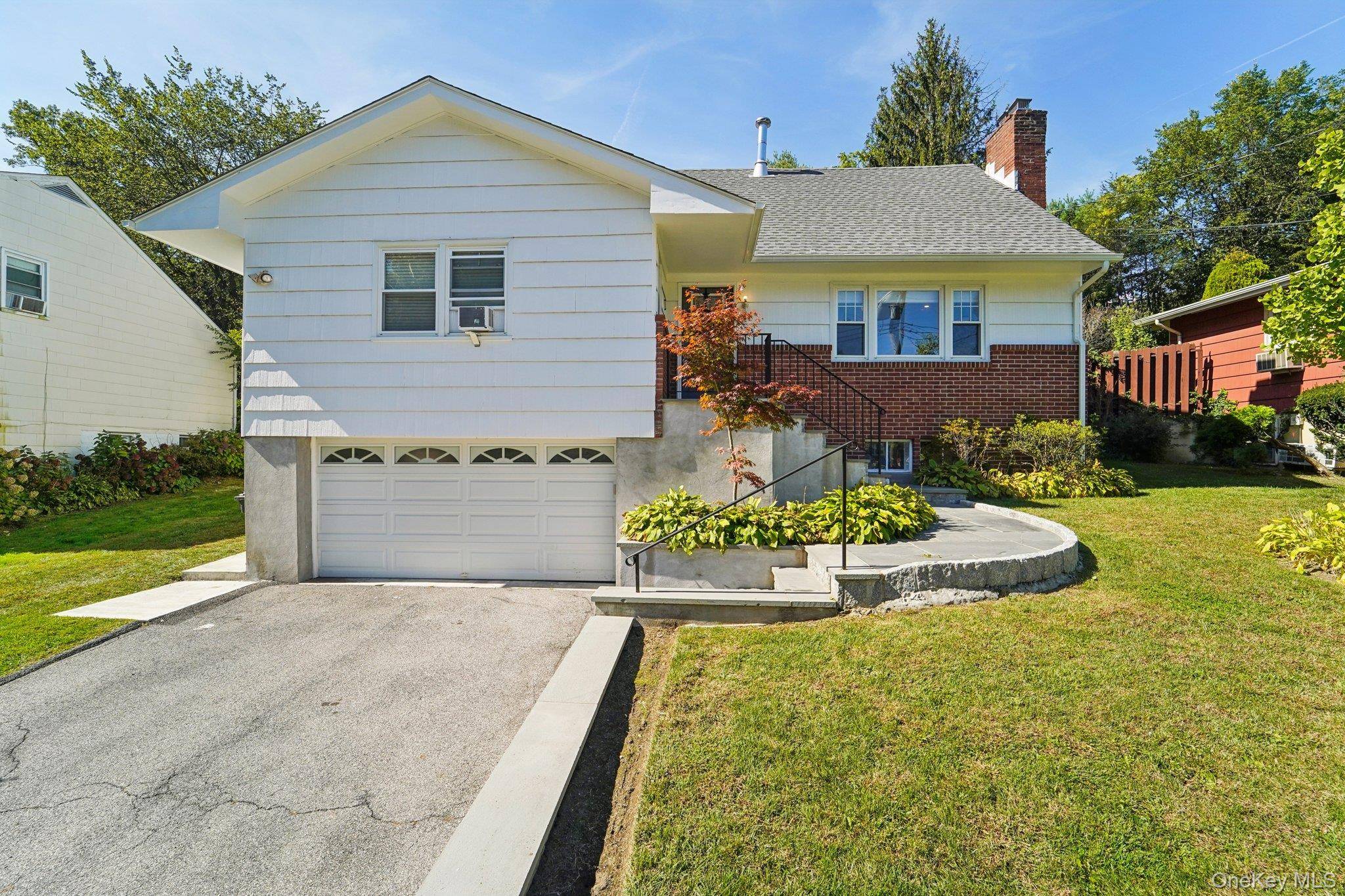 Renovate and spacious 5 bedroom 3.