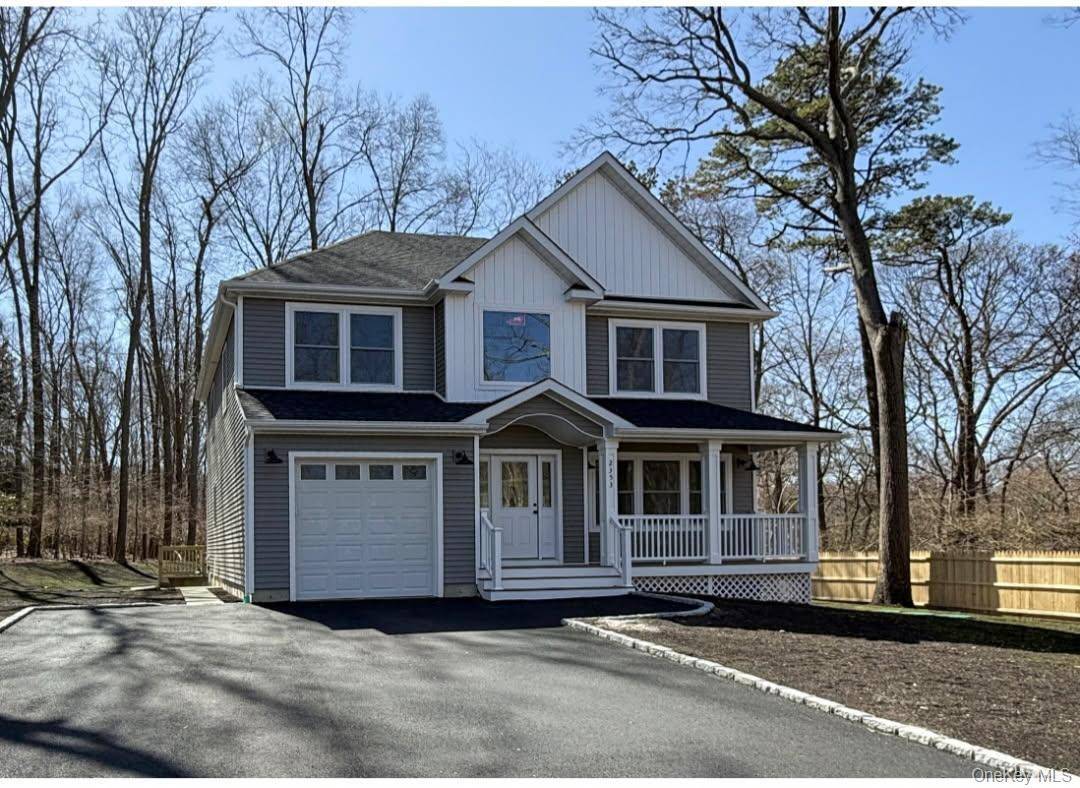 THIS TO BE BUILT CENTER HALL COLONIAL WITH 9 FOOT CEILINGS 4 BEDROOMS 2 FULL BATHROOMS UPSTAIRS HALF BATHROOM ON MAIN LEVEL LAUNDRY ROOM FIRST FLOOR CHOICE OF CABINETS, CHOICE ...