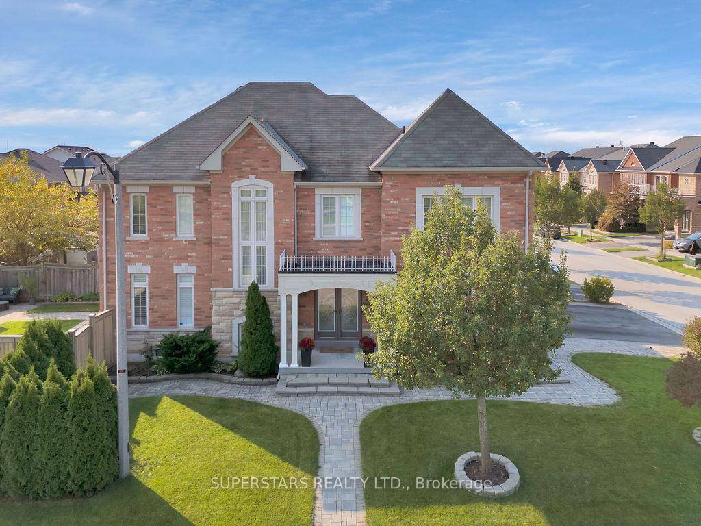 OPEN HOUSE 2 4PM SATURDAY APR 19 amp ; SUN APRIL 20 Rarely Offered PREMIUM CORNER LOT On One Of The Best Well Manicured amp ; Quiet Streets In The ...