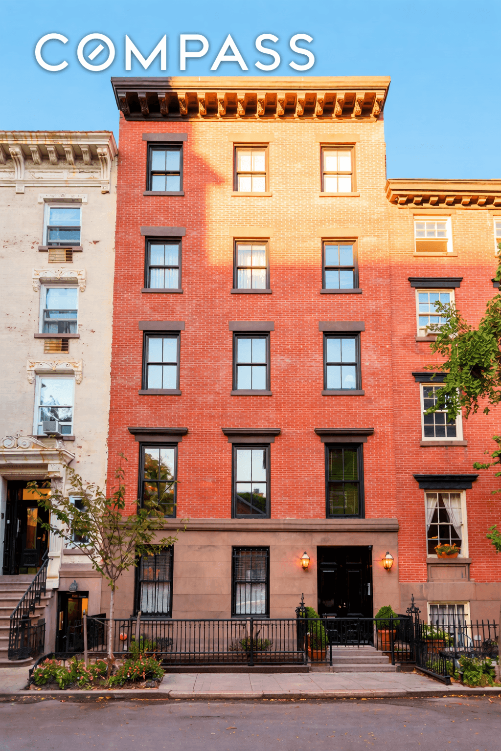 A Fully Rebuilt 25 Foot Wide, 5 Story West Chelsea Townhouse The Van Ness House On a prime, tree lined West Chelsea block moments from the neighborhood s world renowned ...