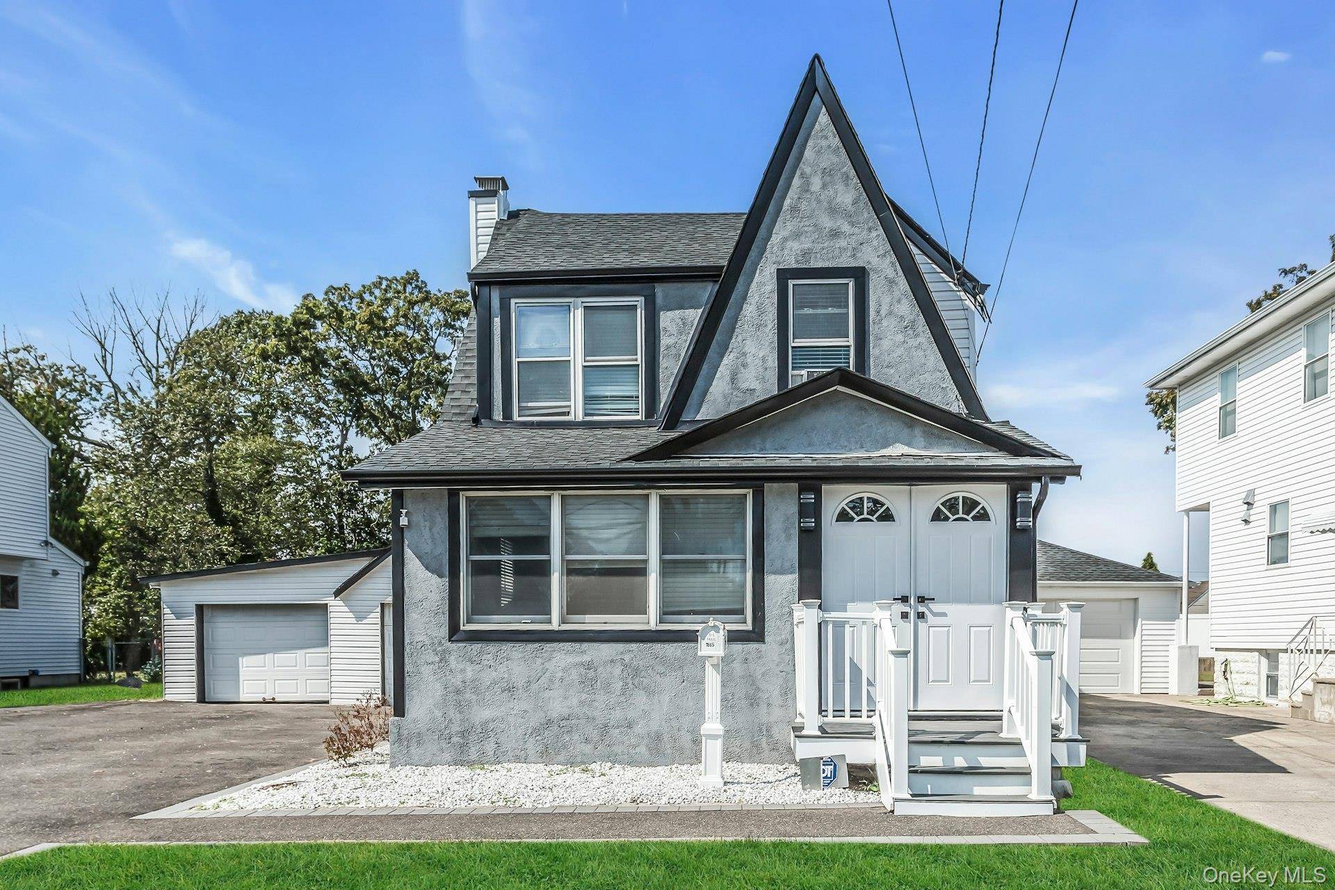 Welcome to this well maintained 3 bedroom, 3 bathroom home in the highly desirable community of East Meadow, known for its excellent schools and convenient location.