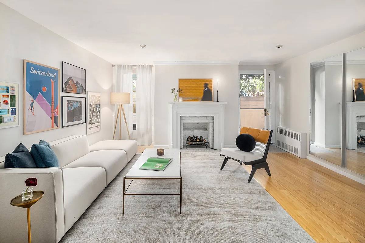 Discover the perfect blend of charm, comfort, and privacy in this delightful garden apartment, tucked away on one of Chelsea s most picturesque and sought after blocks.