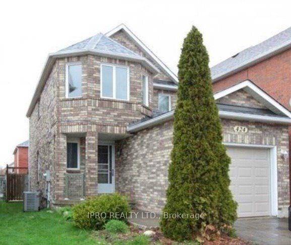 Bright and Beautiful 3 1 Bedroom Detached Home In The Heart Of Orangeville.