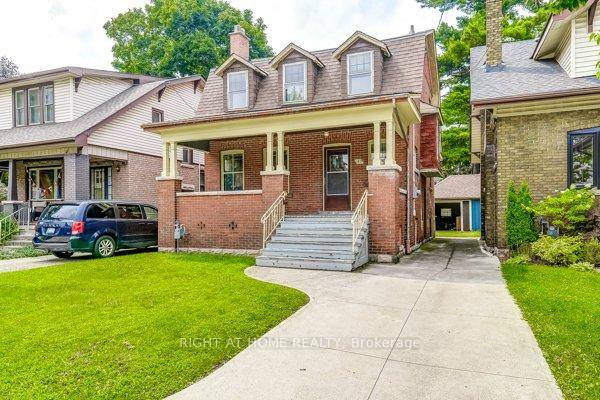ATTN RENOVATORS Opportunity awaits at 182 Balmoral Ave.