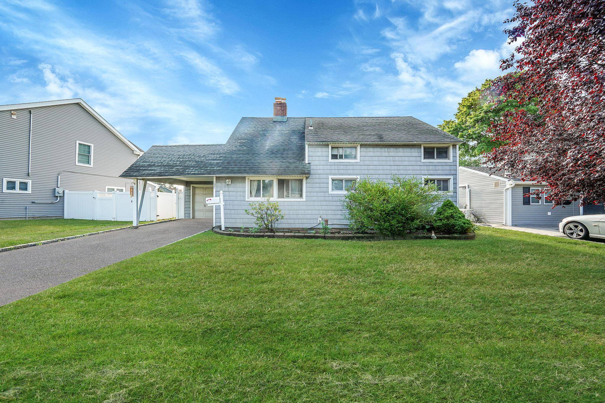 Welcome home to this 4 bedroom 1.