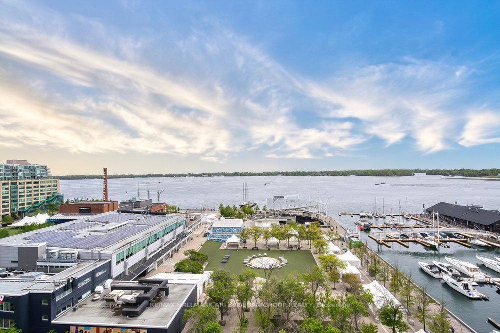 Unbeatable South East Waterfront Views !